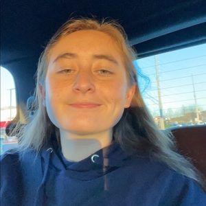 Meet your Posher, Brittney